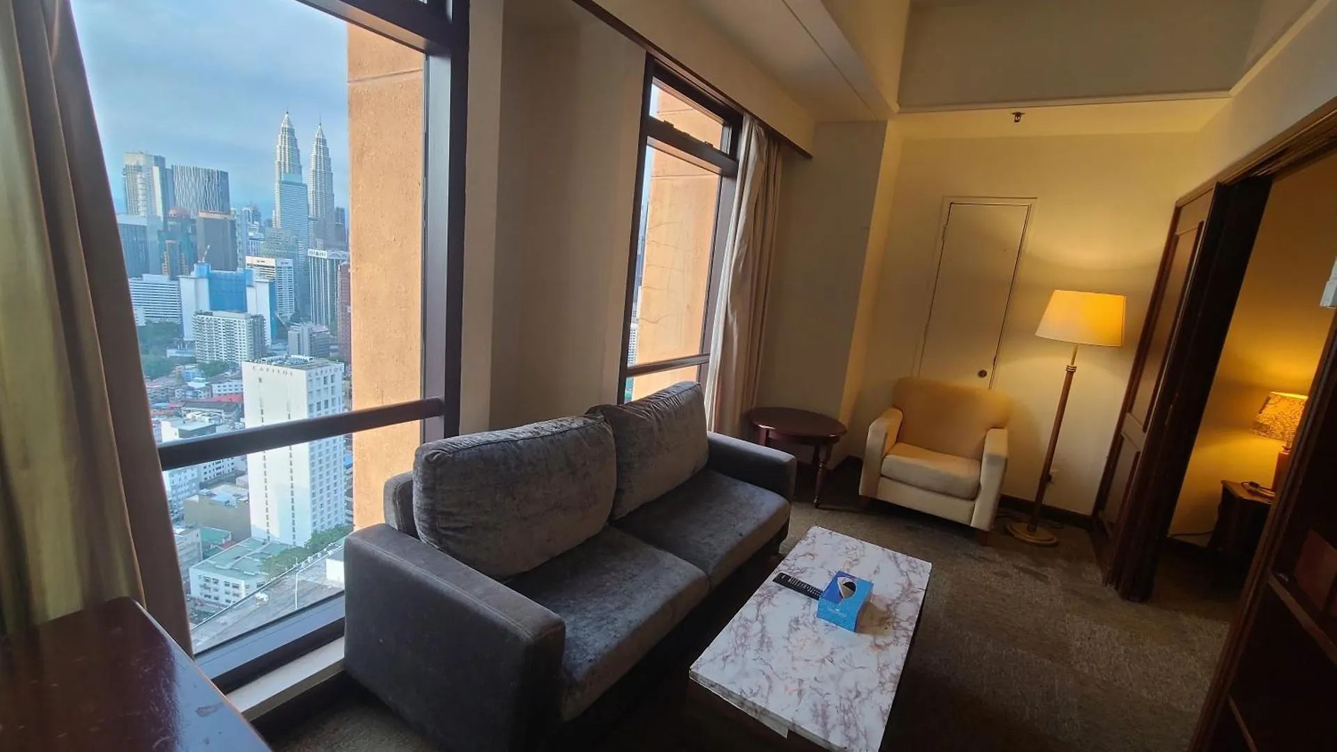 Guest house Kl Time Square Hotal Sarvice Suite Kuala Lumpur
